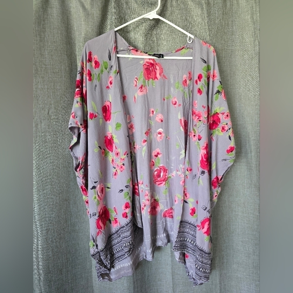 ANGIE Size M Lavender Floral Boho Kimono Duster Open Front 100% Rayon Oversized